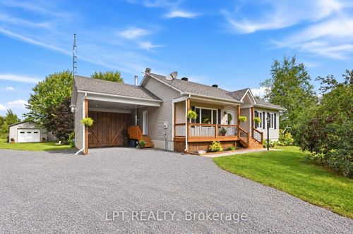 20375 Dunvegan Rd E, Dalkeith, ON, K0B1E0 | Card Image
