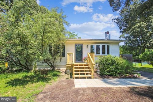 1590 Long Point Rd, PASADENA, MD, 21122-6043 | Card Image