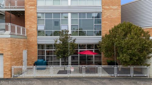 unit-1-322 E Harrison Ave, Royal Oak, MI, 48067-3284 | Card Image