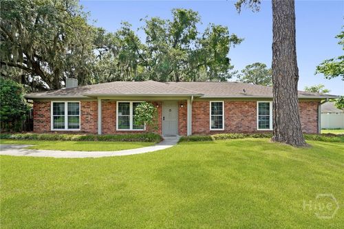 1011 Tara St, Savannah, GA, 31410-1837 | Card Image