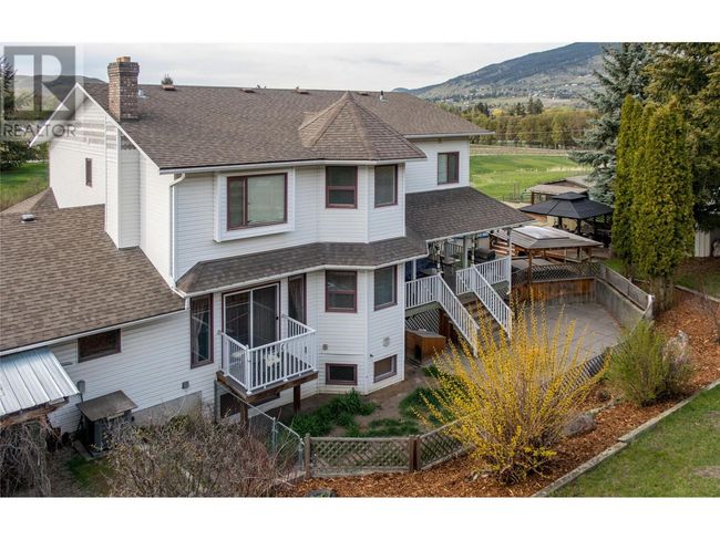6655 Cosens Bay Rd, House other with 7 bedrooms, 5 bathrooms and 8 parking in Coldstream BC | Image 81
