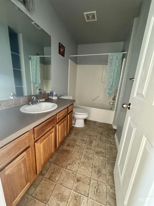 1173 Knoll Ridge Rd, House other with 3 bedrooms, 2 bathrooms and 2 parking in Twin Falls ID | Image 26