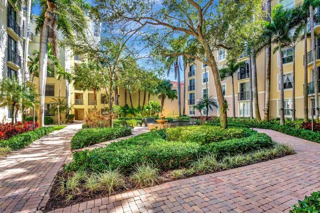 APT-304 - 720 S Sapodilla Ave, Condo with 2 bedrooms, 2 bathrooms and null parking in West Palm Beach FL | Image 6