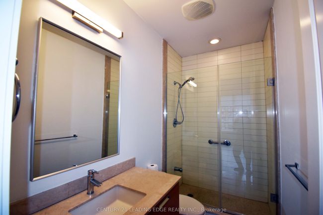 1503 - 21 Balmuto St, Condo with 2 bedrooms, 2 bathrooms and null parking in Toronto ON | Image 12