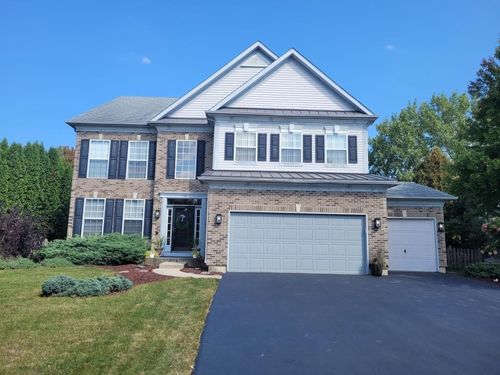 741 Regal Ln, Algonquin, IL, 60102-4370 | Card Image