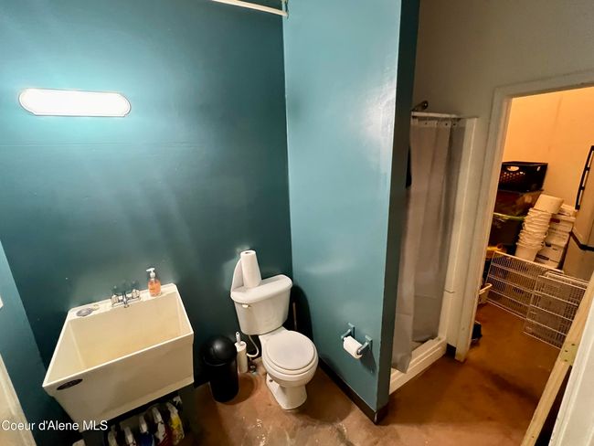 723 Pine St, House other with 2 bedrooms, 3 bathrooms and null parking in Sandpoint ID | Image 29