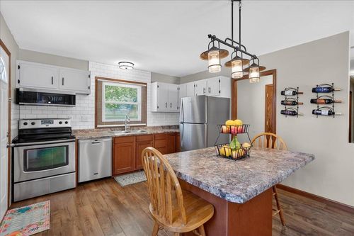 1029 Vandenburg Street, Sun Prairie, WI, 53590 | Card Image
