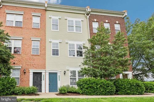 42397 Goldenseal Sq, BRAMBLETON, VA, 20148-4804 | Card Image