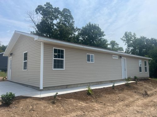 324 W 7th St, Mountain Grove, MO, 65711-1361 | Card Image
