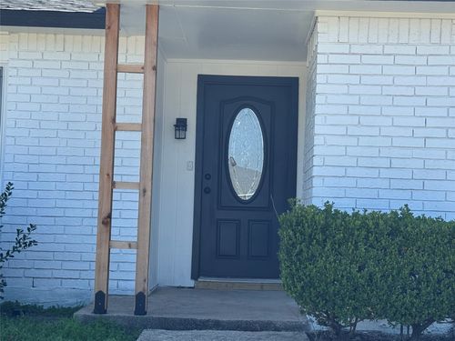 4945 Wampler Dr, The Colony, TX, 75056-1024 | Card Image