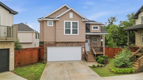 9411 Stillwater Pass, San Antonio, TX, 78254-2738 | Card Image