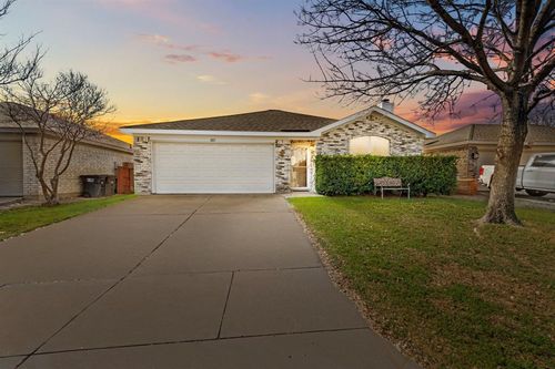 8113 E Summer Trail Drive, Fort Worth, TX, 76137 | Card Image