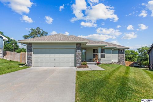 1424 Mount Hope Cir, Blair, NE, 68008-2140 | Card Image