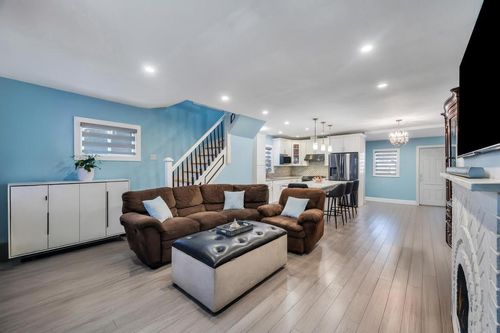 13411 102nd Ave, South Richmond Hill, NY, 11419-2303 | Card Image