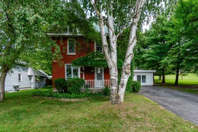 19 Fox St, House other with 4 bedrooms, 2 bathrooms and 6 parking in Penetanguishene ON | Image 1