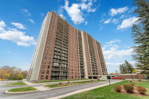 311-665 Bathgate Dr, Ottawa, ON, K1K3Y4 | Card Image