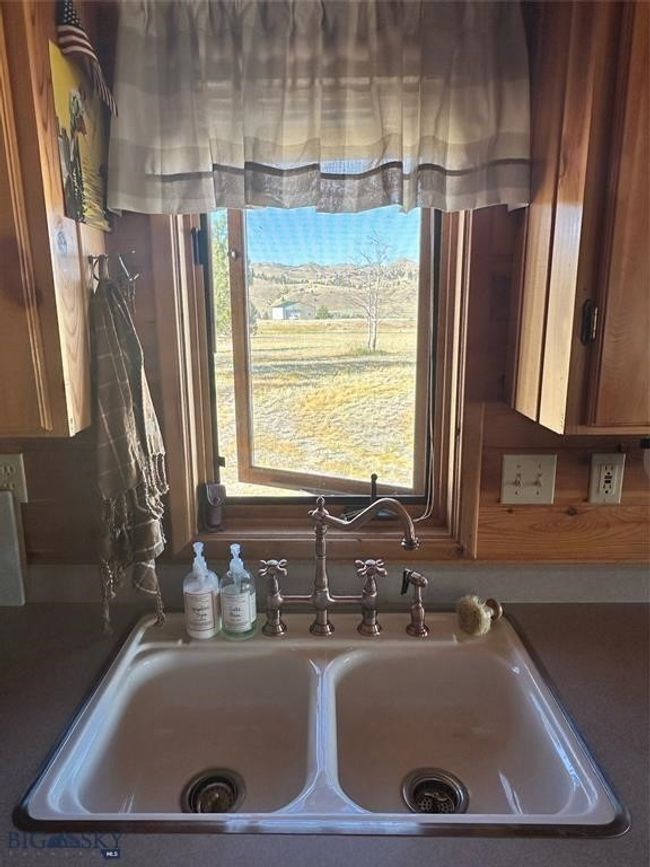 8518 Backburn Dr, House other with 2 bedrooms, 1 bathrooms and null parking in Helena MT | Image 6