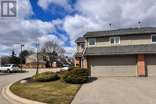 67-3079 Fifth Line W, Mississauga, ON, L5L3T1 | Card Image