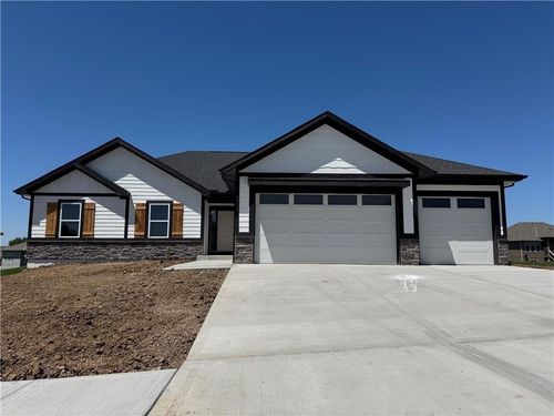 2344 Ne Colonnade Ave, Blue Springs, MO, 64029-7705 | Card Image