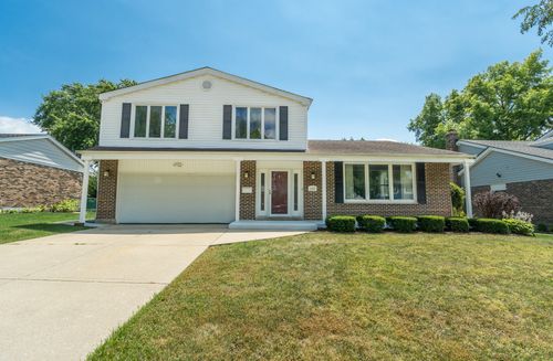 1107 W White Oak St, Arlington Heights, IL, 60005-3032 | Card Image