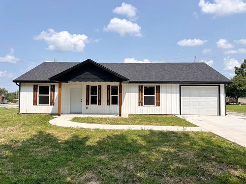 108 W Barrett Avenue, Walker, MO, 64790 | Card Image