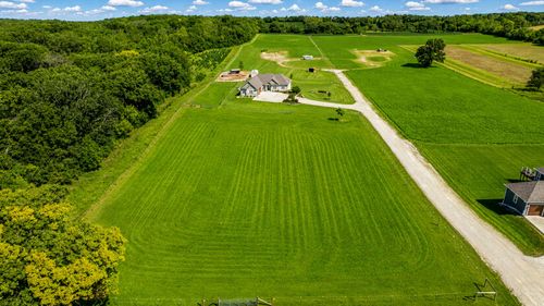 S75W35724 Wilton Rd, Eagle, WI, 53119-1302 | Card Image