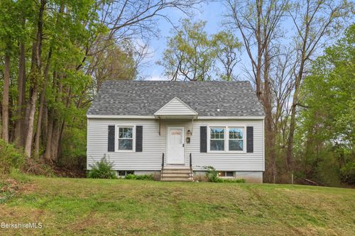 66 Wilson St, Pittsfield, MA, 01201 | Card Image