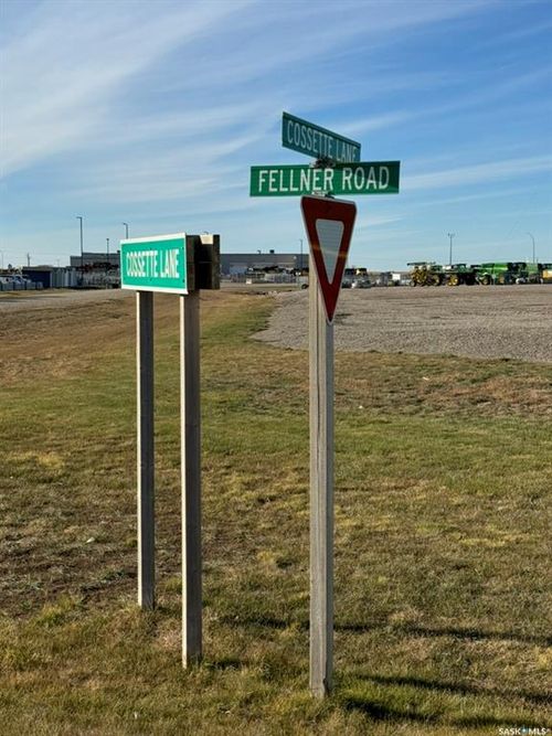 B Fellner Road, Weyburn Rm No. 67, SK, S4H2K1 | Card Image