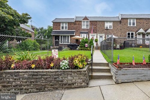 160 Westbrook Dr, Clifton Hts, PA, 19018-1331 | Card Image