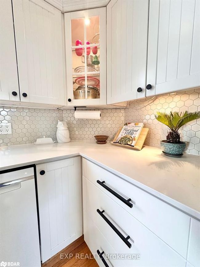 12 Elizabeth St W, House other with 4 bedrooms, 2 bathrooms and 14 parking in Creemore ON | Image 11