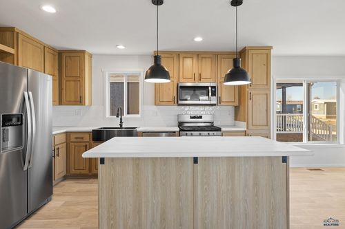4309 Circlewood Dr, RAPID CITY, SD, 57703-6377 | Card Image
