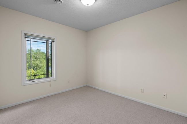 The lower level bedroom. | Image 40