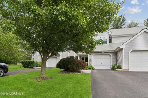 262 Daffodil Dr, Freehold, NJ, 07728-4072 | Card Image