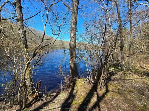 210 Log Road, Smithfield, RI, 02917 | Card Image