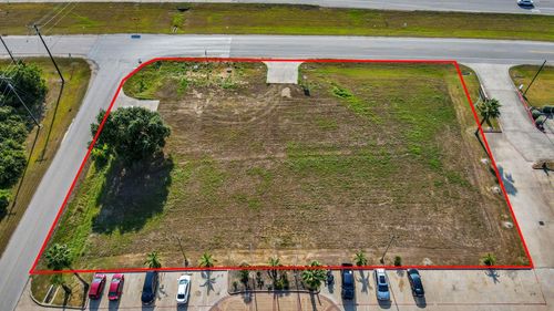 860 S Alvin Byp, Alvin, TX, 77511 | Card Image