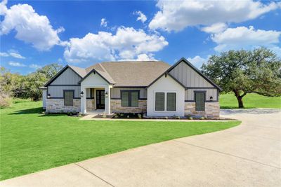 The Mantle is a stunning single-story home from the Terrata Homes’ Texas Hill Country Collection. | Image 1