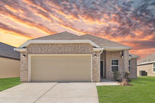 1020 Wind Drift Way, Fort Worth, TX, 76131 | Card Image