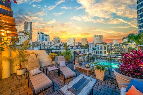 th5-700 W Harbor Dr, San Diego, CA, 92101-7753 | Card Image