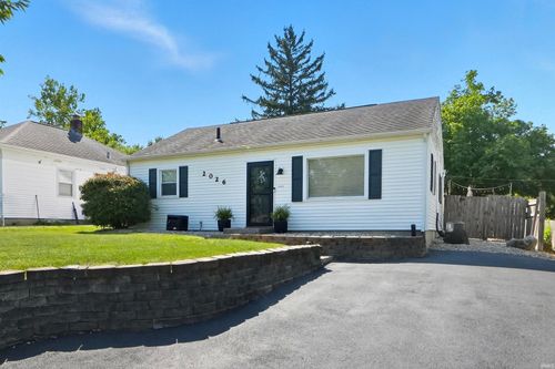 2026 Sunnymede Dr, Fort Wayne, IN, 46803-3156 | Card Image
