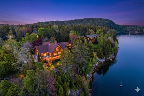33 Ocean Marina Dr, Deep Cove, NS, B0J1T0 | Card Image