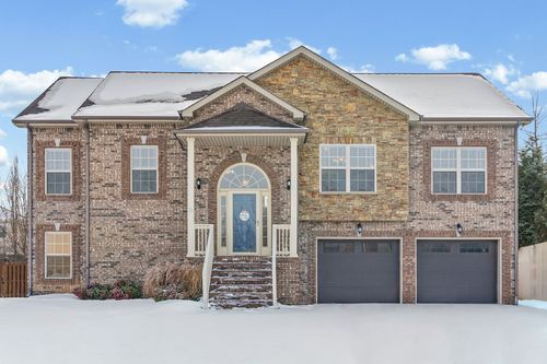 1189 Chinook Cir, Clarksville, TN, 37042-8235 | Card Image