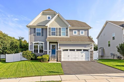 22 Imlay Ln, Farmingdale, NJ, 07727-1051 | Card Image