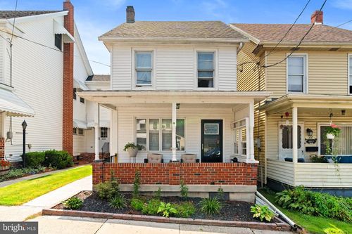 20 W Phillips St, Coaldale, PA, 18218-1437 | Card Image