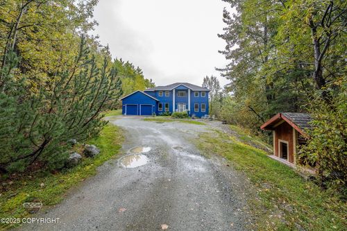 27724 Vantage Ave, Eagle River, AK, 99577-9769 | Card Image