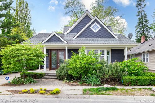 608 Purdy St, Birmingham, MI, 48009-1795 | Card Image
