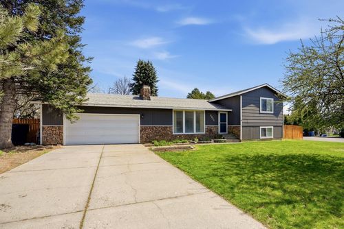 2021 S Calvin Rd, Spokane Valley, WA, 99037-9427 | Card Image