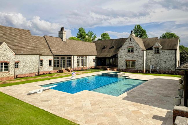 2400 Breeding Dr Nw, House other with 5 bedrooms, 6 bathrooms and null parking in Hartselle AL | Image 5