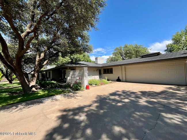 103 Yucca Ter, House other with 5 bedrooms, 5 bathrooms and null parking in Plainview TX | Image 6
