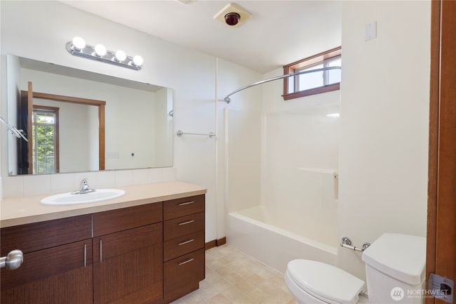 APT-307 - 910 Gladstone St, Condo with 3 bedrooms, 2 bathrooms and null parking in Bellingham WA | Image 15