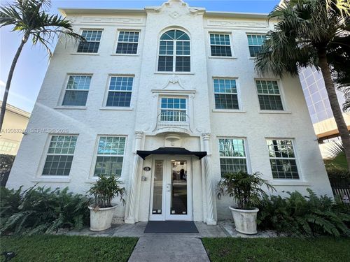 8-130 Antiquera Ave, Coral Gables, FL, 33134-3051 | Card Image